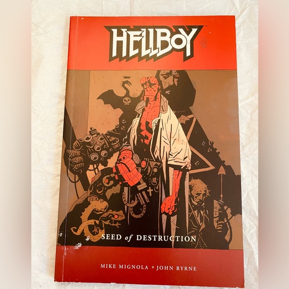 Hellboy (Seed of Destruction Comic) - Picture 1 of 2